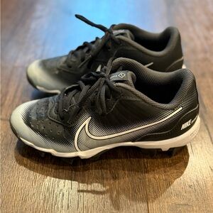 Nike Diamond Fastflex Youth Baseball Cleats Size 1Y